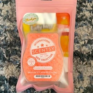 ⭐️Mini International bundle ⭐️